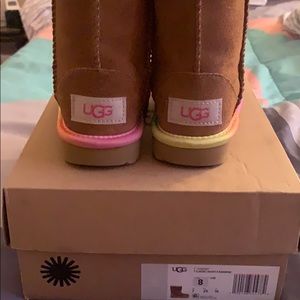 Uggs 8C